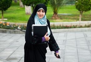 ضرورت به رسمیت شناختن مرخصی قاعدگی برای دختران محصل