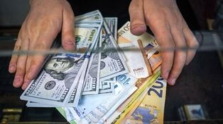 قیمت دلار در مشهد پایین تر از تهران 