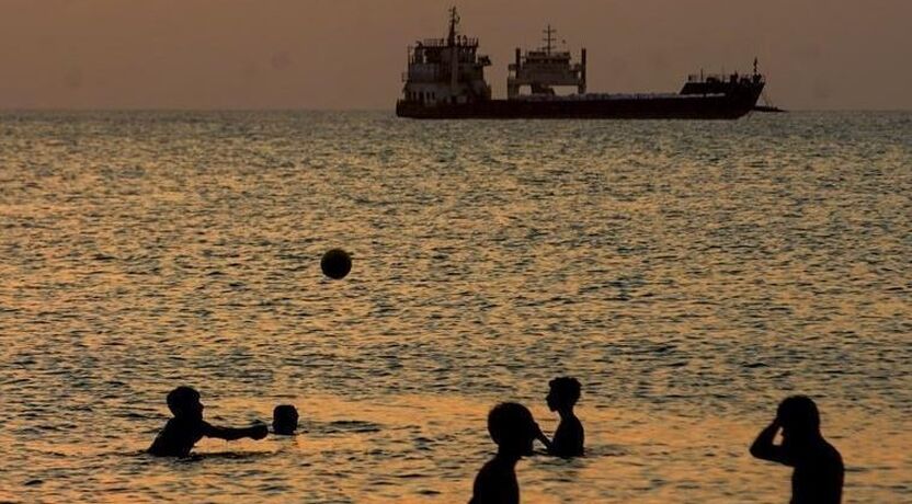 به‌دلیل اقدامات تجاوزکارانهٔ آمریکا، تنگهٔ هرمز همچنان بسته است!