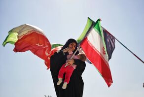 بزرگترین زنجیره انسانی جان فدایان مشهدی 