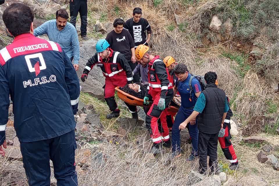 سقوط جوان مشهدی در کوه پارک مشهد + جزئیات (7 فروردین 1405)