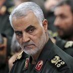 فرزندان سردار سلیمانی در مراسم چهلم رهبر شهید