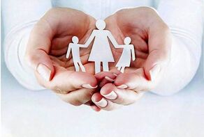 ۱۴۰۹ زن سرپرست خانوار هیچ بیمه‌ای ندارند