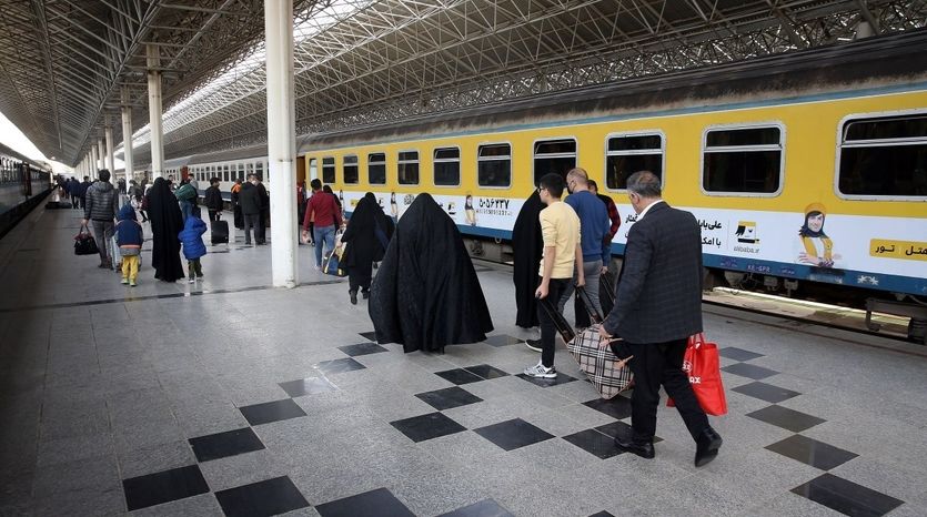 حرکت قطار‌ها از راه‌آهن مشهد تا اطلاع ثانوی متوقف شد 