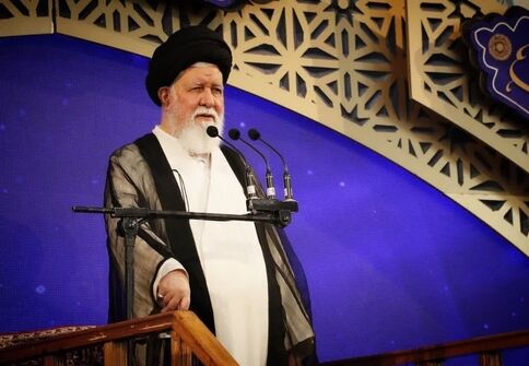 آیت الله علم‌الهدی: دشمن می‌خواهد فشار داخلی را از طریق دانشگاه آغاز کند