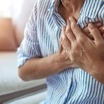 هنگام حمله قلبی در تنهایی چه اقداماتی باید انجام داد؟