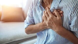 هنگام حمله قلبی در تنهایی چه اقداماتی باید انجام داد؟