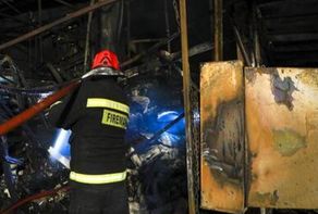 حریق سنگین در بازار گل خیام شمالی مشهد مهار شد+ فیلم و جزییات (۲۱ فروردین ۱۴۰۵)