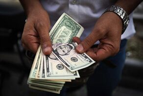 دلار بازار آزاد در مشهد اوج گرفت (یکشنبه ۱۳ اردیبهشت ۱۴۰۵)