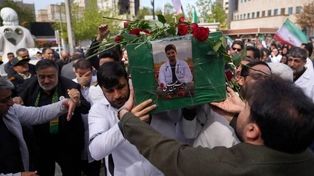 تشییع و تدفین پیکر پرستار شهید در مشهد