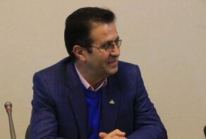 بدهی‌های ارزی بخش دولتی و خصوصی را شفاف کنید تا خادمان واقعی مردم مشخص‌ شوند
