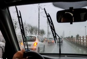 پیش‌بینی هواشناسی مشهد و خراسان رضوی امروز (جمعه، ۷ فروردین ۱۴۰۵) | تداوم رگبار و رعدوبرق در برخی نقاط استان