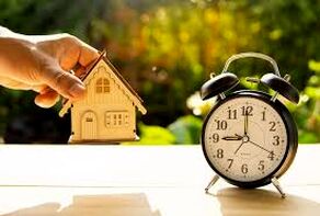آیا الان وقت خرید خانه است؟ |آینده قیمت مسکن از نگاه ۱۳ تحلیلگر