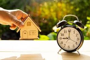 آیا الان وقت خرید خانه است؟ |آینده قیمت مسکن از نگاه ۱۳ تحلیلگر