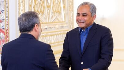 سقوط قیمت نفت همزمان با سفر میانجی به تهران