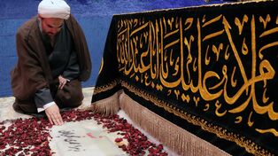 حضور داماد رهبر شهید در رواق دارالذکر