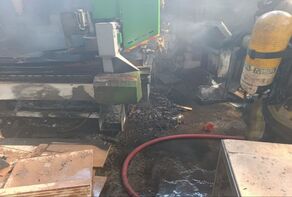 شعله های آتش در  کارگاه MDF در خیابان کشاورز مشهد