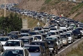 آغاز موج بازگشت مسافران/ترافیک سنگین در محورهای خراسان رضوی